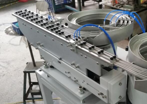 振動盤維修的調整步驟與要點有以下7點